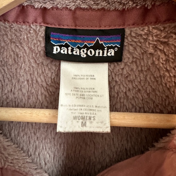 Patagonia Women’s Quarter Zip Fleece Pullover - Picture 4 of 4